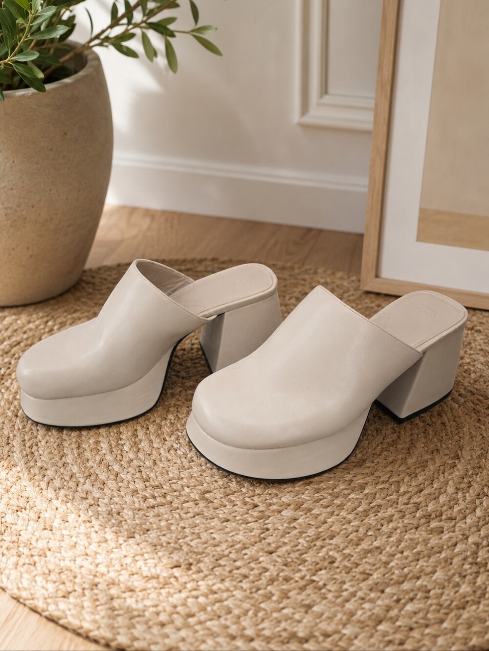 Zara Women's Platform Mule Heels in Light Beige